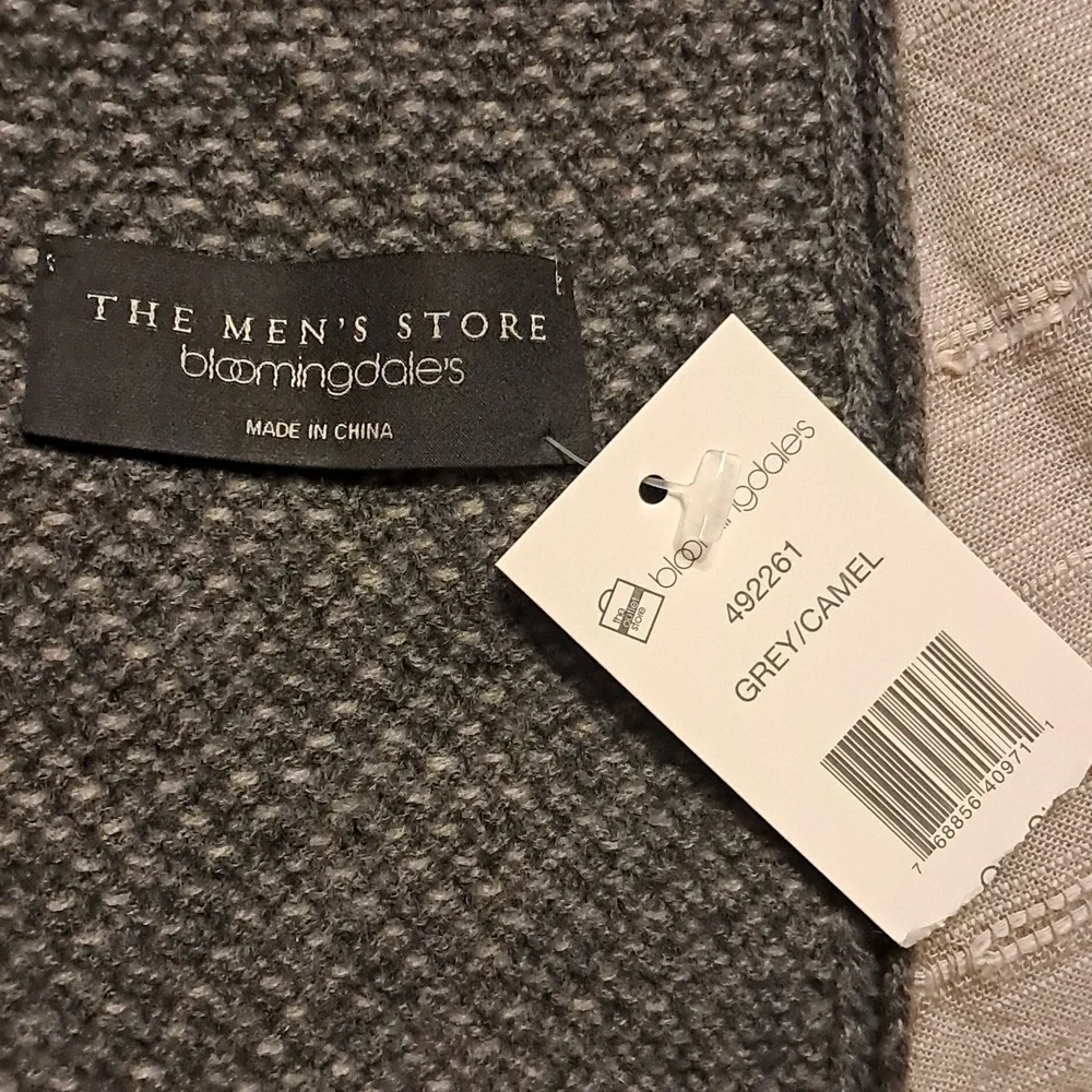 Bloomingdale's Men's Herringbone Chevron Scarf Wool/Cashmere Blend Long Gray NWT